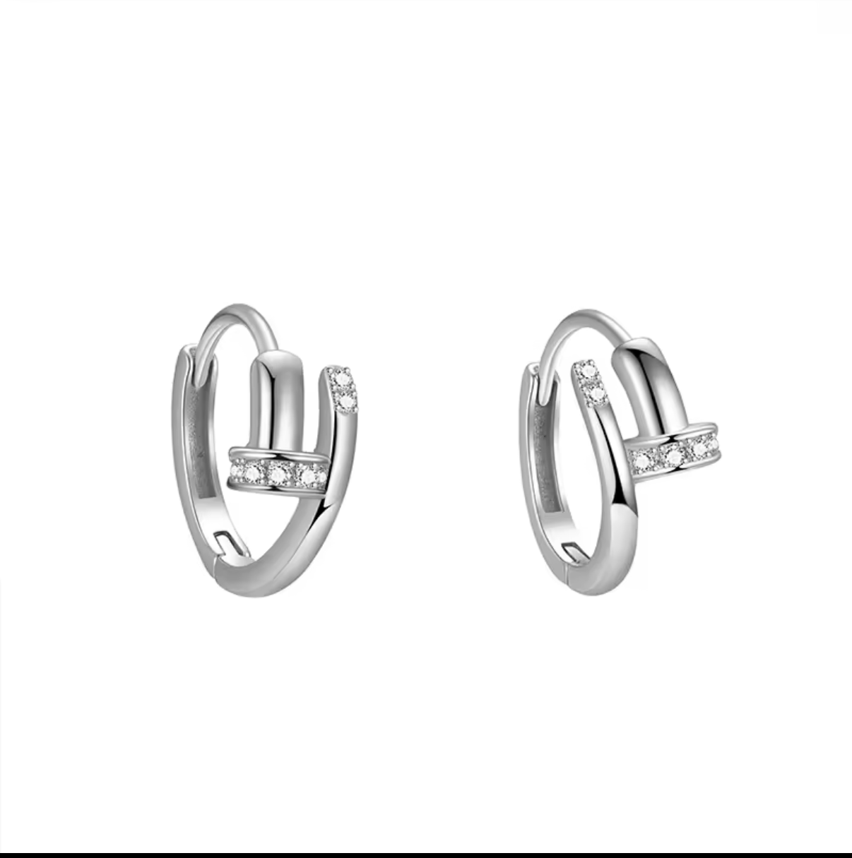 Spike ear candy 🤍✨