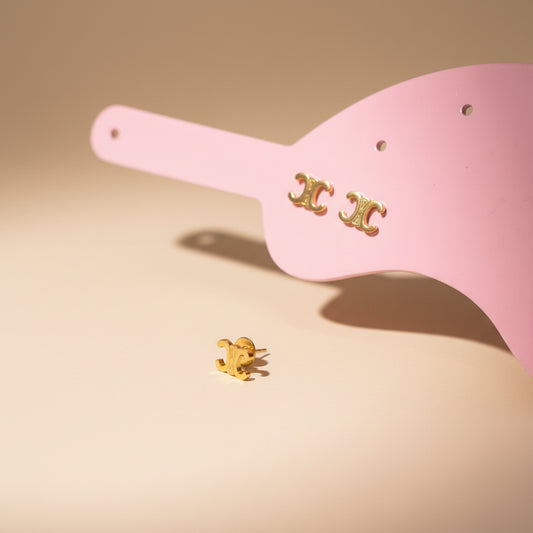 Celi stud earrings 💛 ‘