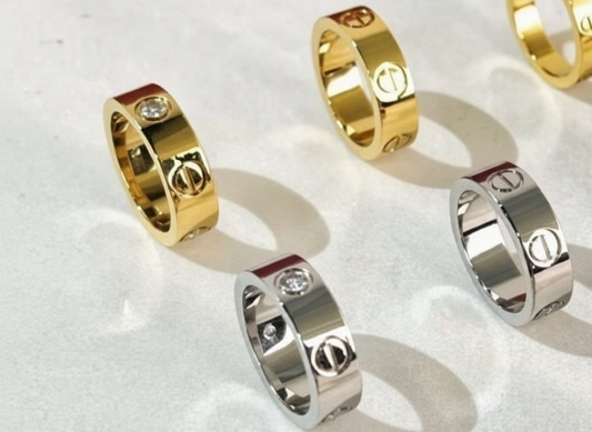 LOVELY rings 🤍’